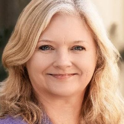 Official photo of Lisa Field