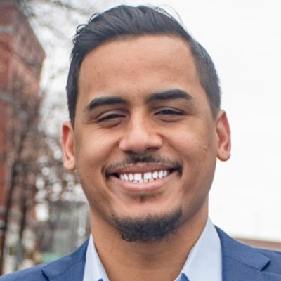 Official photo of Manny Cruz