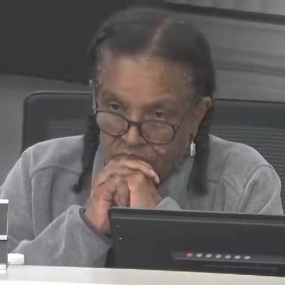 Photo of Lisa DaLuz