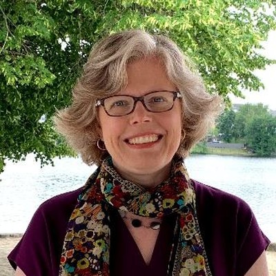 Photo of Julia Flaherty