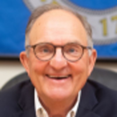 Photo of Jeffrey Dykens