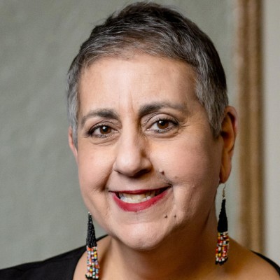 Photo of Lisa Santagate