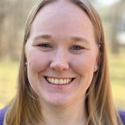 Photo of Lauren DuBreuil