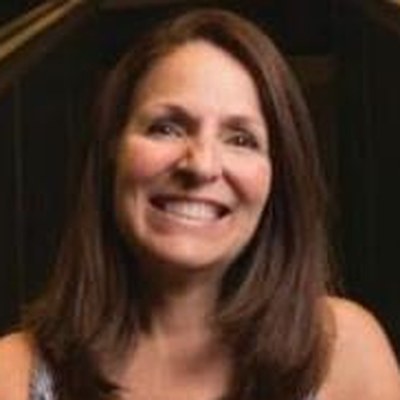 Photo of Laura Gallagher Byrne