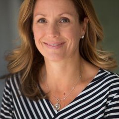 Photo of Dawn E. Hill
